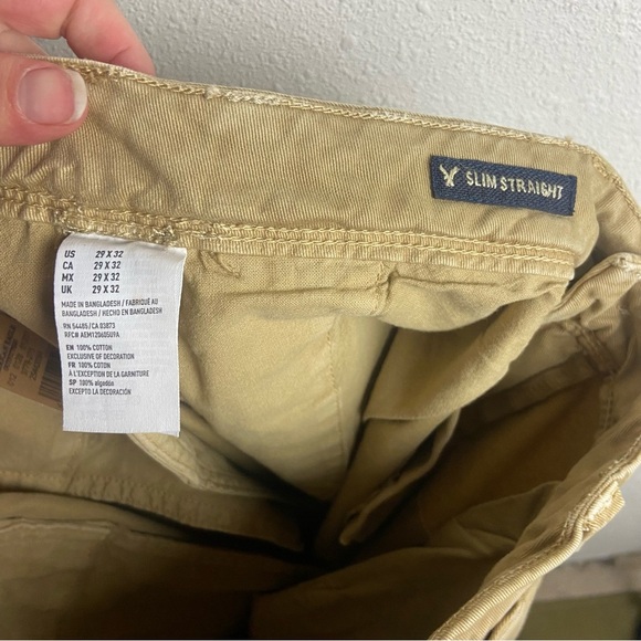 American Eagle Men’s Size 28x32 Slim Straight Khaki Pants Distressed Preppy - Picture 4 of 9